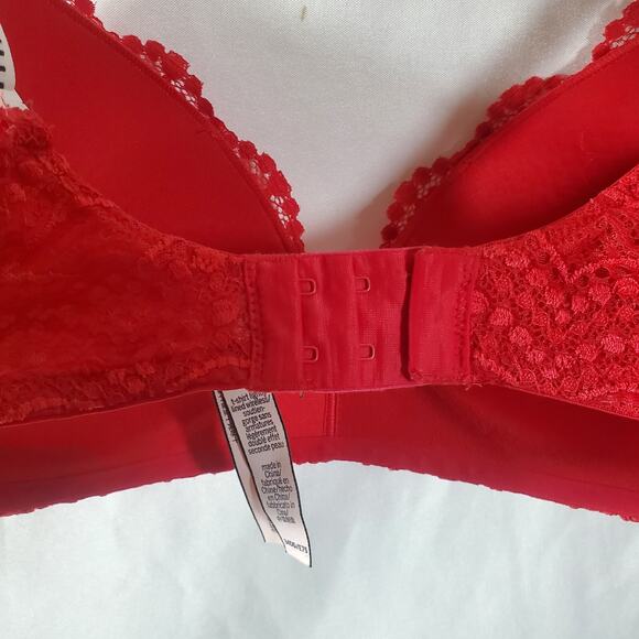 Victoria’s Secret Red Lace Wireless Bra 34DD Lightly Lined T-Shirt Style - Picture 4 of 10